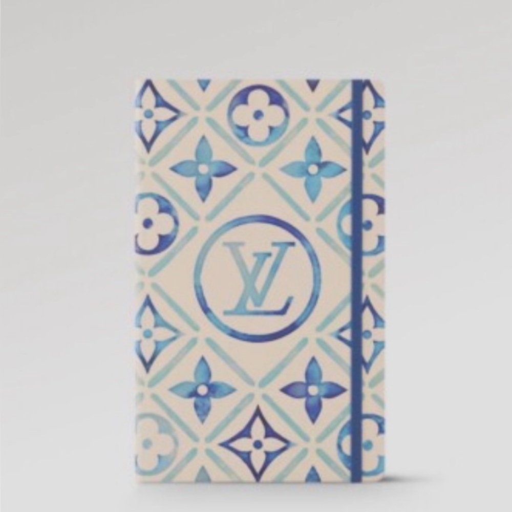 ❌SOLD❌Louis Vuitton By the Pool "Jane" Notebook
MM - Blue Lagoon